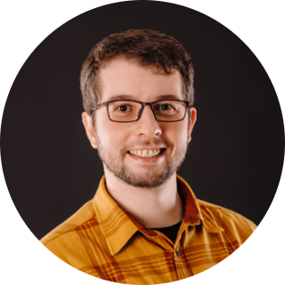Pavle's circle headshot